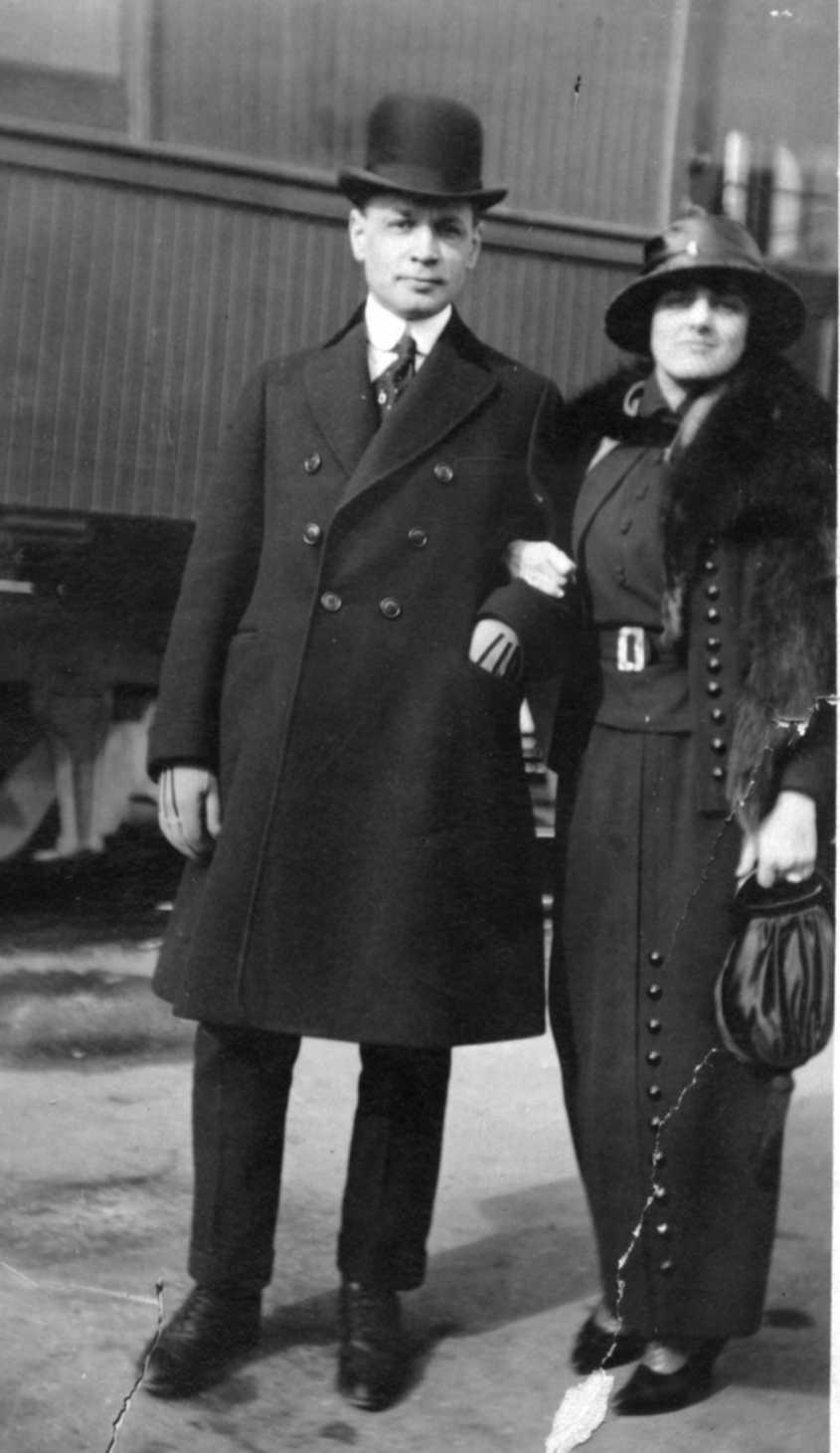 Sigmund and Hilda Livingston, honeymoon 1918