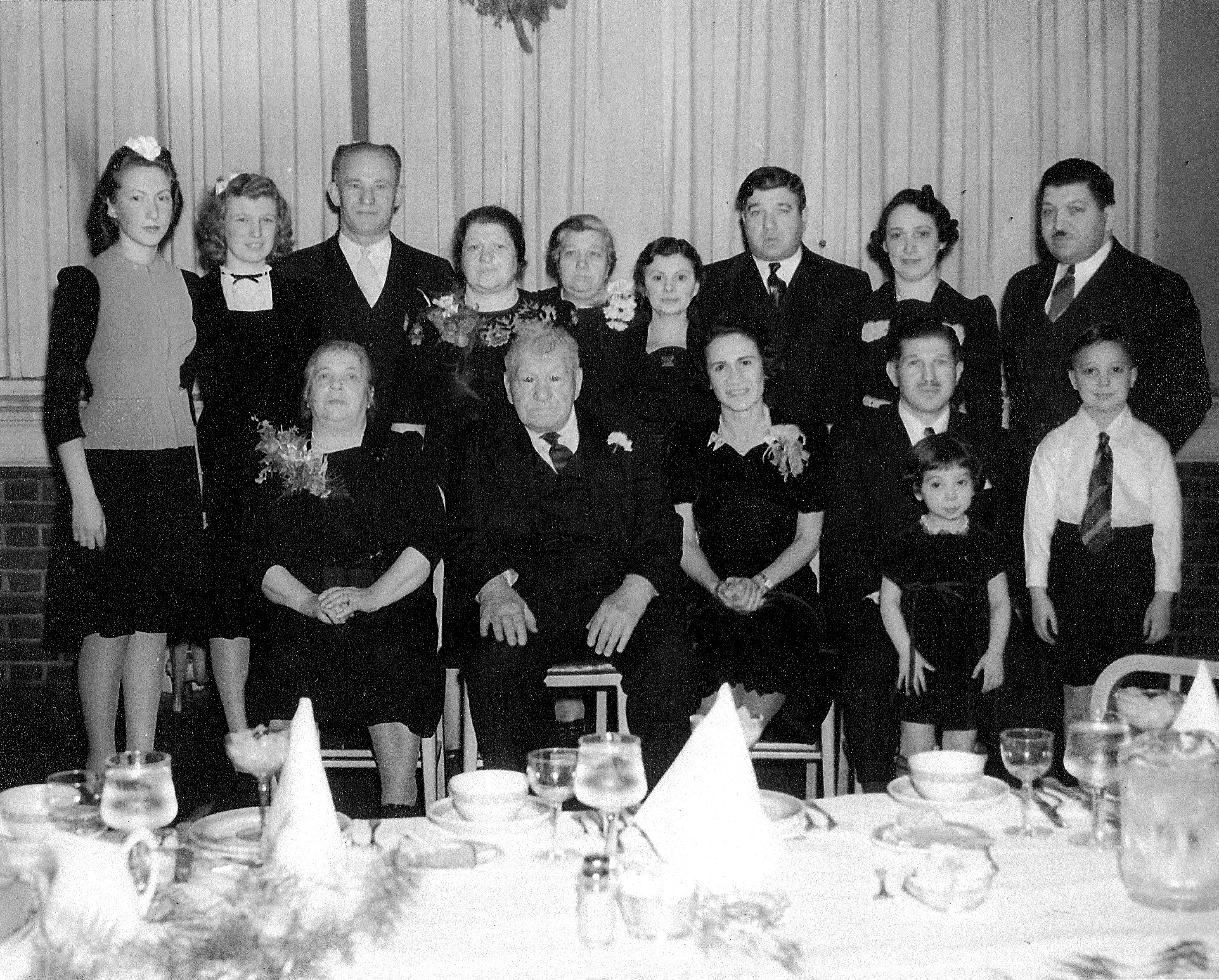 Serby family gathering, December 1940